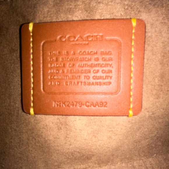 Coach Sage Eliza Shoulder Bag with zipper closure - Picture 3 of 7